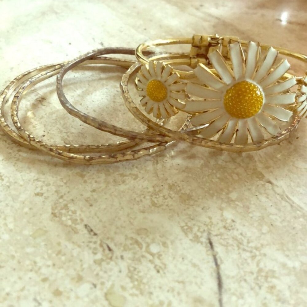 Daisy Cuff and Set of 4 Bangles